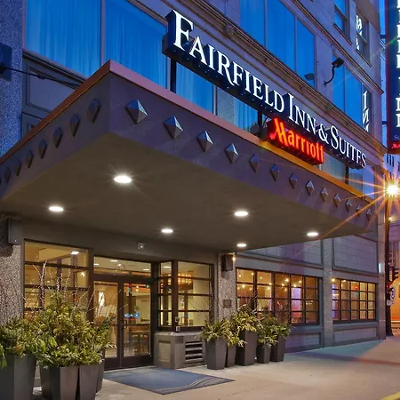 Fairfield Inn & Suites By Marriott Milwaukee Downtown